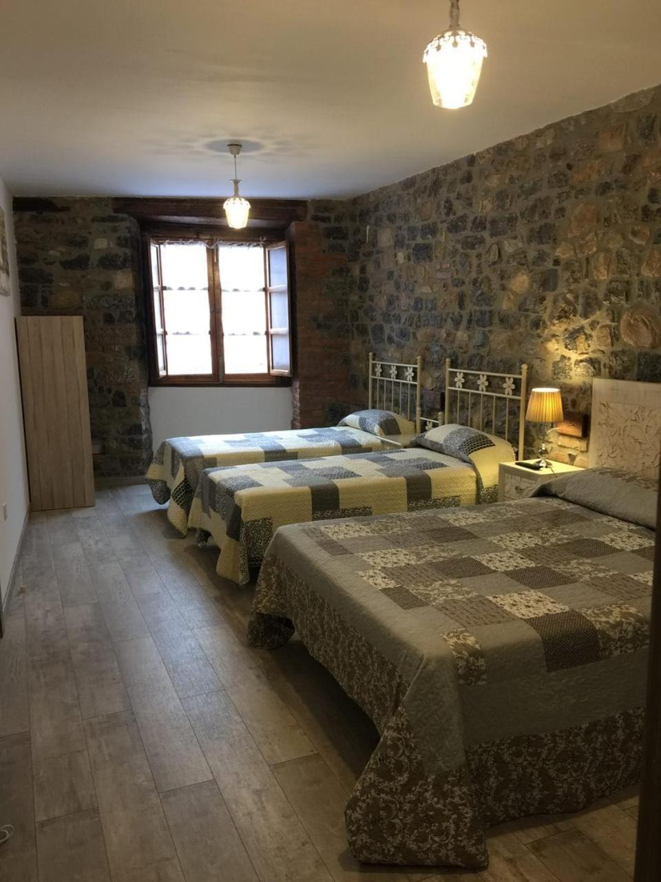 Pension San Pelayo 10 Onís エクステリア 写真