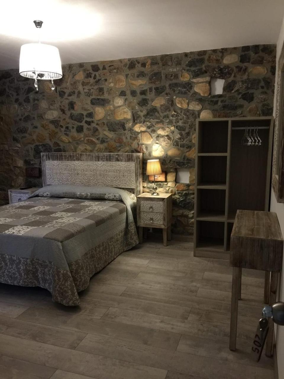 Pension San Pelayo 10 Onís エクステリア 写真