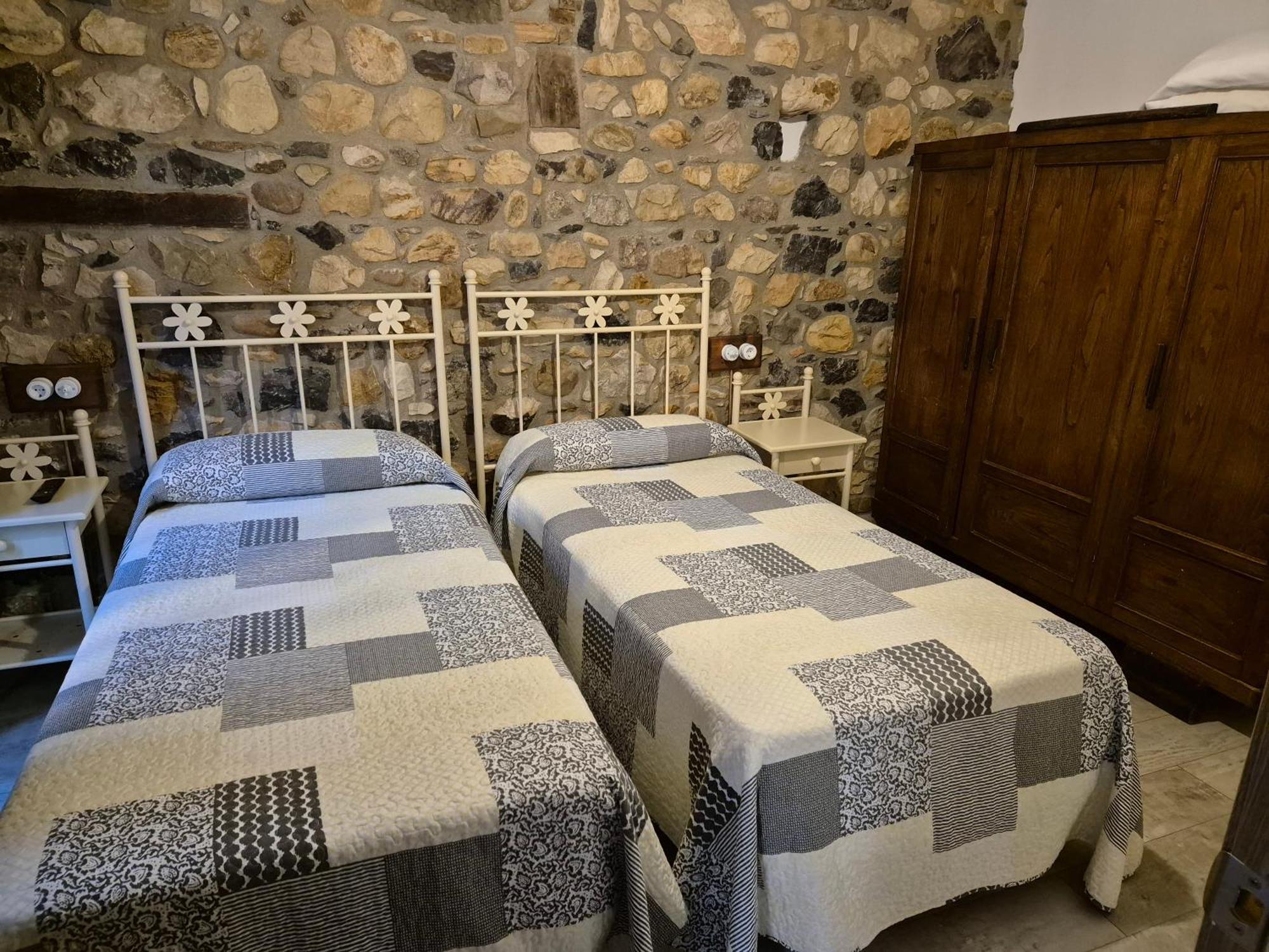 Pension San Pelayo 10 Onís エクステリア 写真